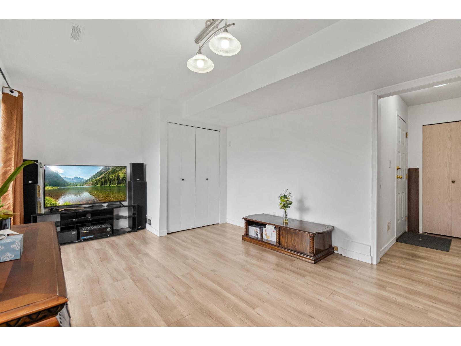 4 5950 VEDDER ROAD, Vedder Crossing, Chilliwack
