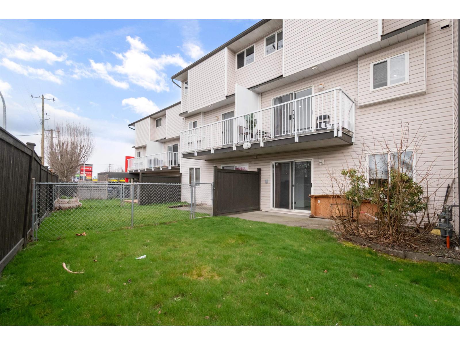 4 5950 VEDDER ROAD, Vedder Crossing, Chilliwack