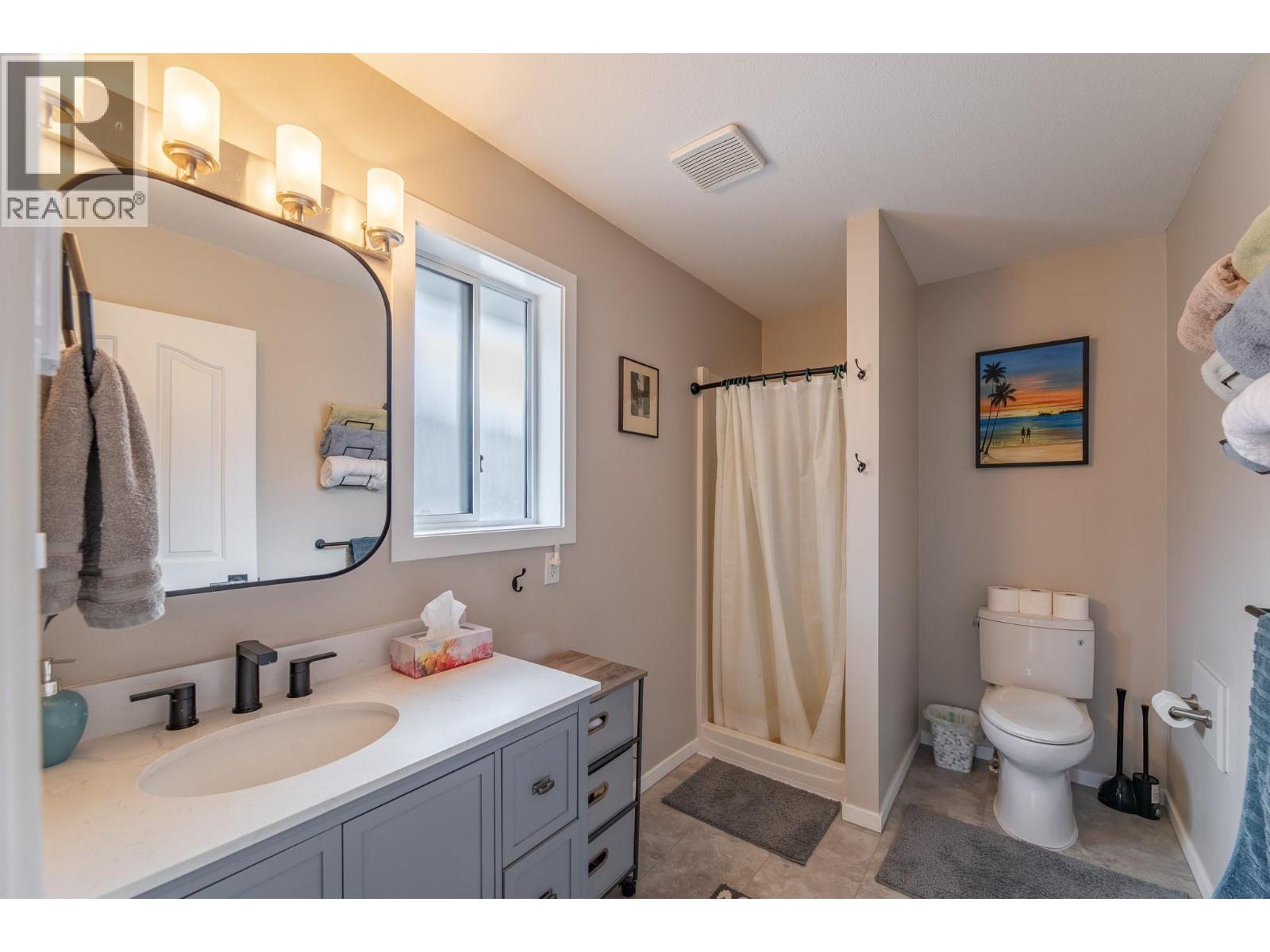 62 DAUPHIN Avenue Unit# 202, Penticton