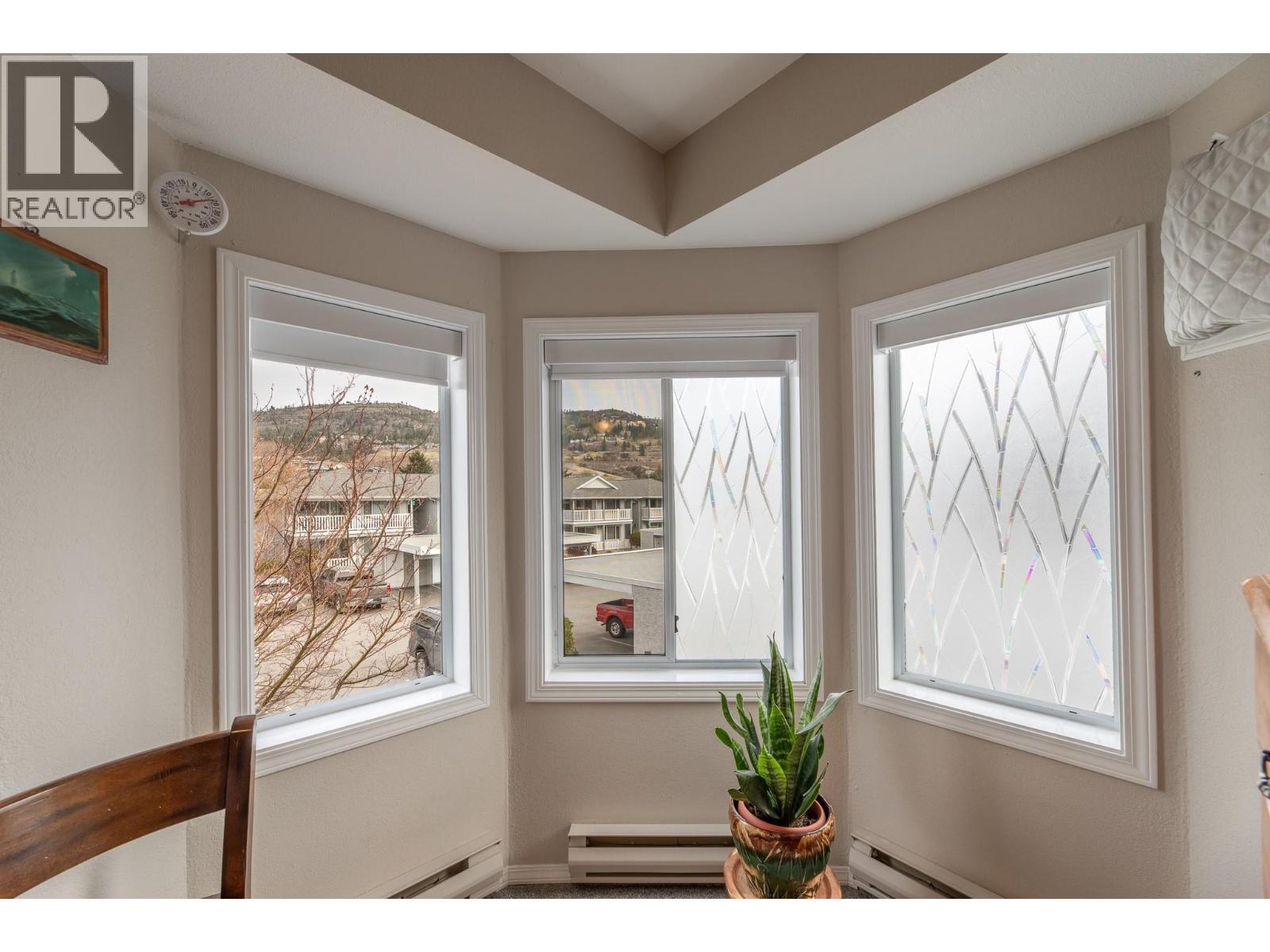 62 DAUPHIN Avenue Unit# 202, Penticton