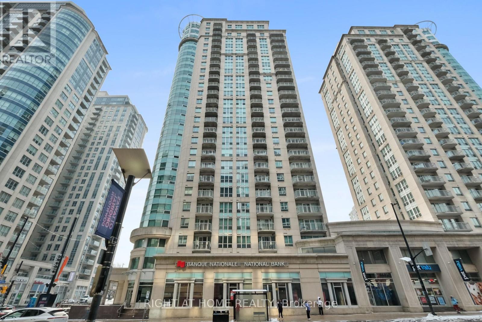 #2302 234 RIDEAU STREET - 1
