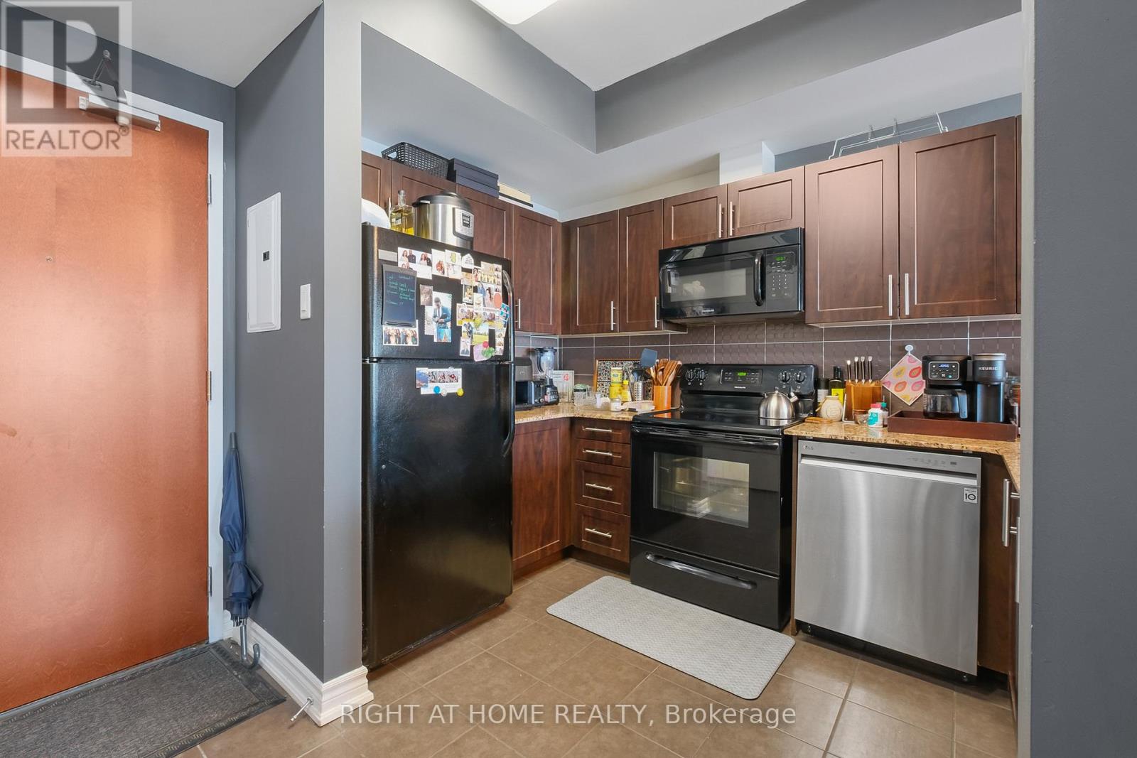 #2302 234 RIDEAU STREET - 15