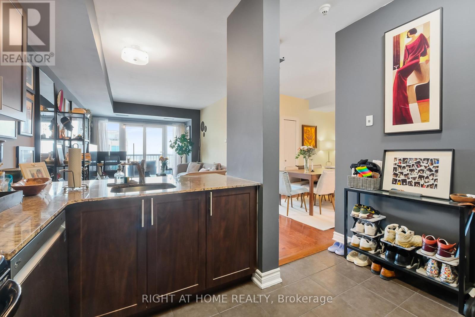 #2302 234 RIDEAU STREET - 19