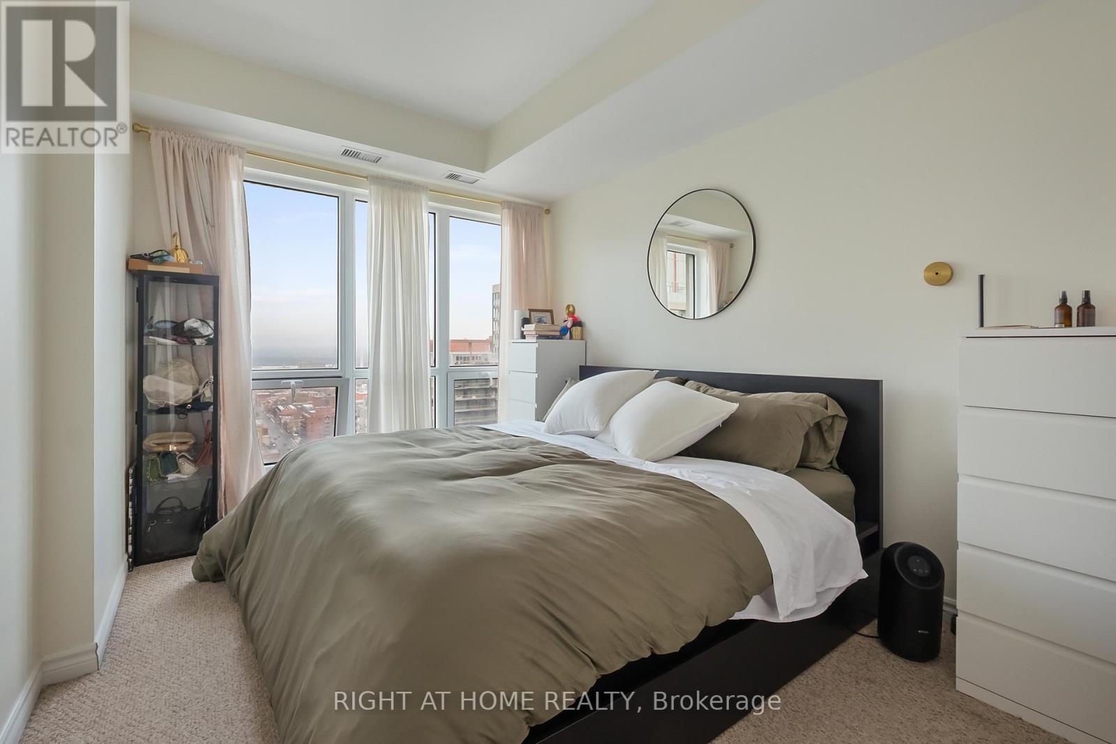 #2302 234 RIDEAU STREET - 23