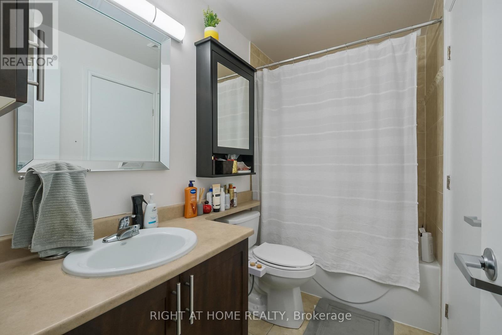 #2302 234 RIDEAU STREET - 26