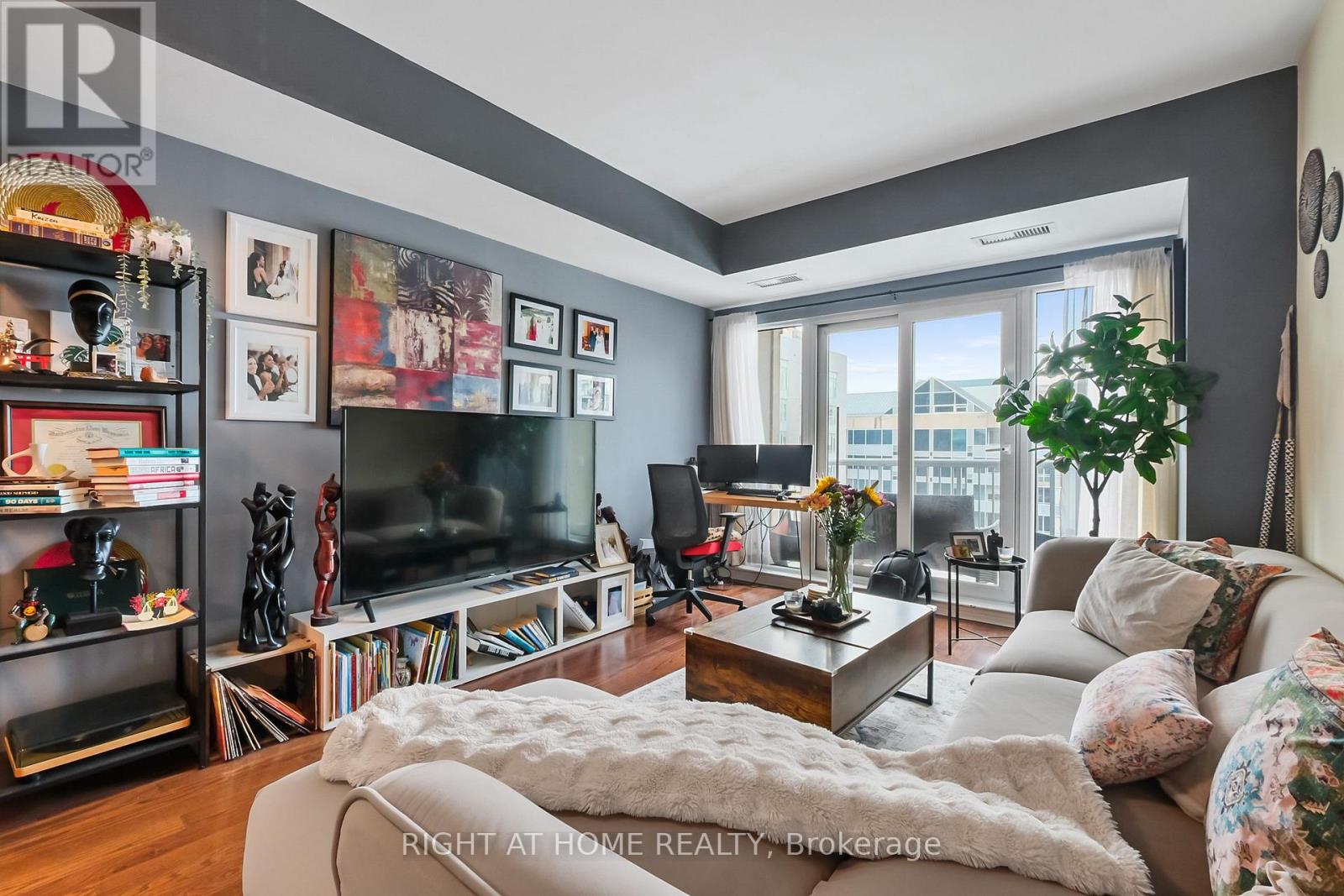 #2302 234 RIDEAU STREET - 8