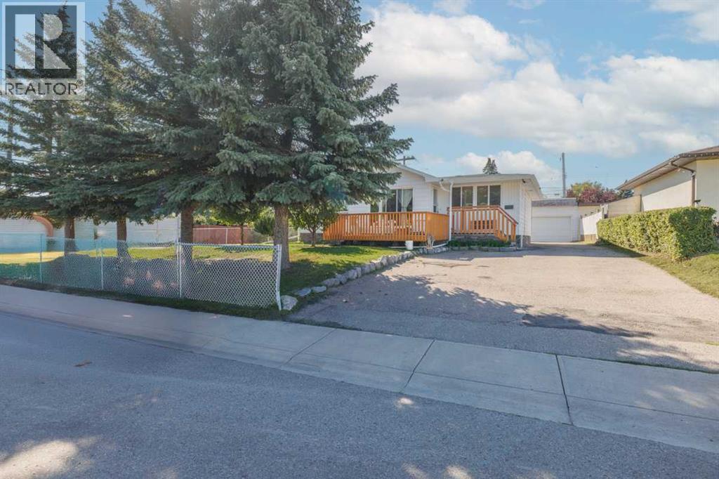 Single Family House Bungalow for Sale in   Avenue SE Forest Heights Calgary 