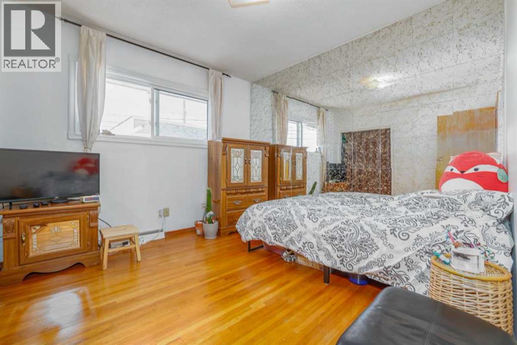 Single Family House Bungalow for Sale in   Avenue SE Forest Heights Calgary 