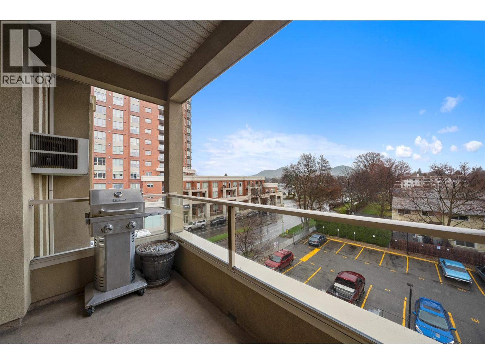 #401 1125 Bernard Avenue - 16