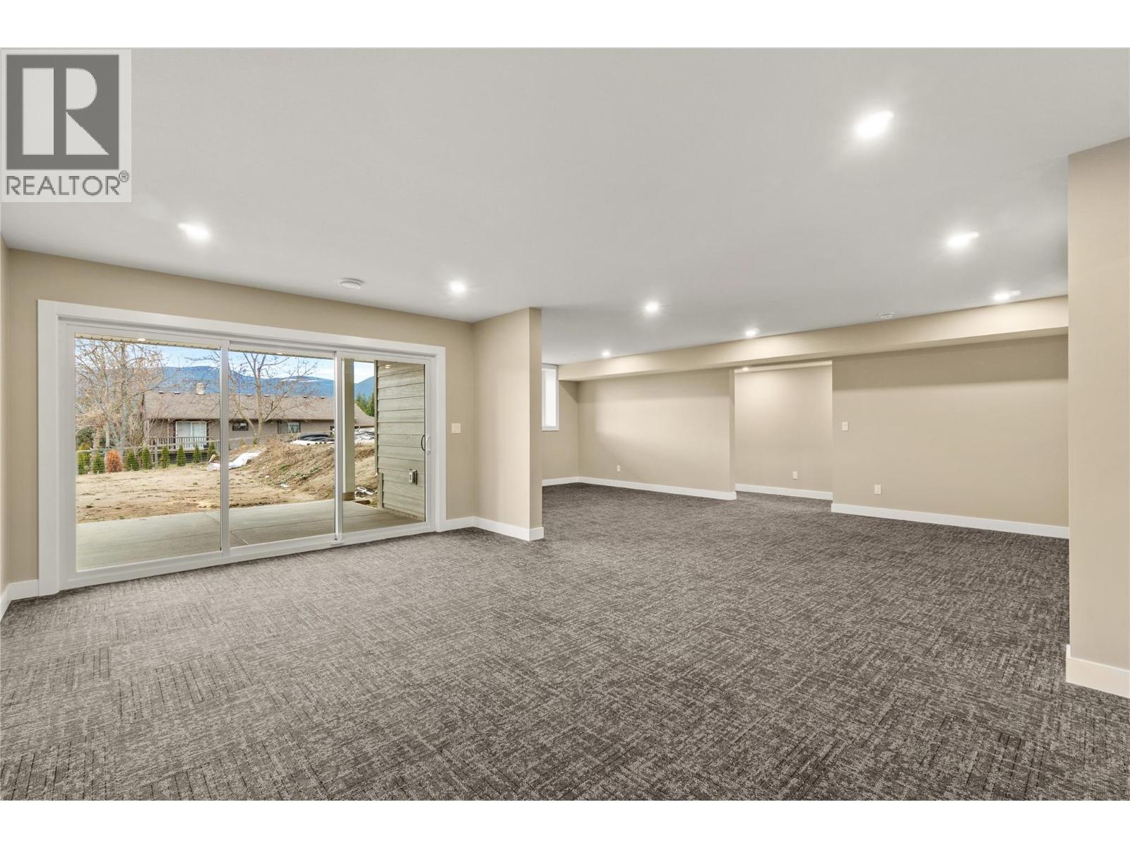 1905 35 Street NE, Salmon Arm