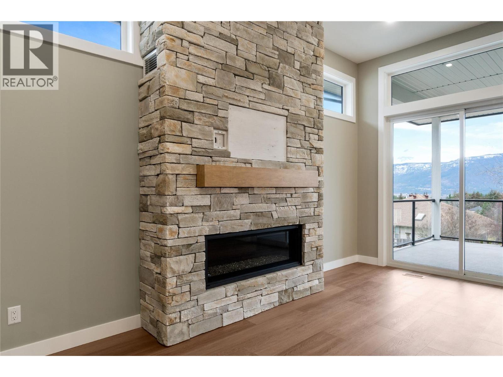 1905 35 Street NE, Salmon Arm