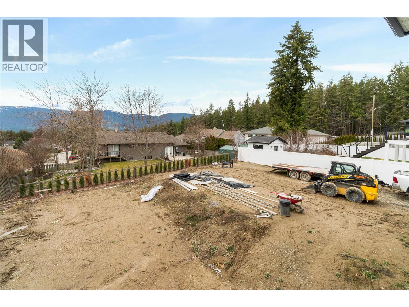 1905 35 Street NE, Salmon Arm