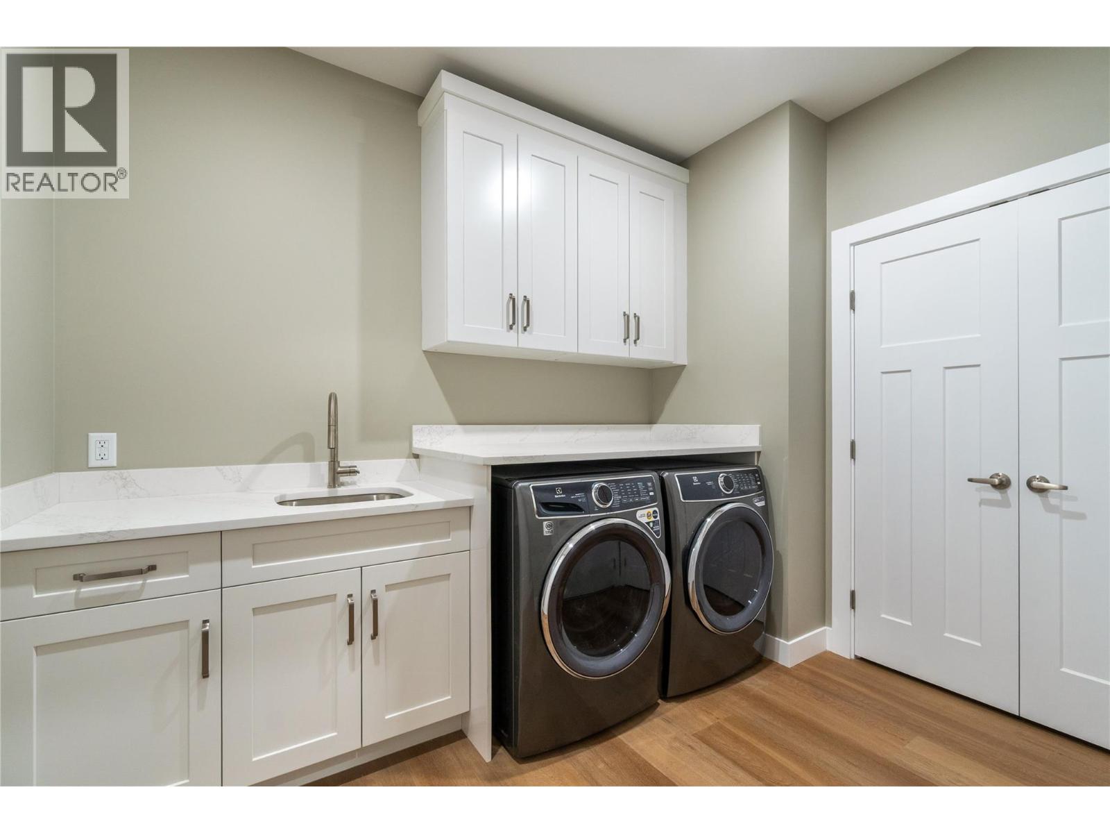 1905 35 Street NE, Salmon Arm