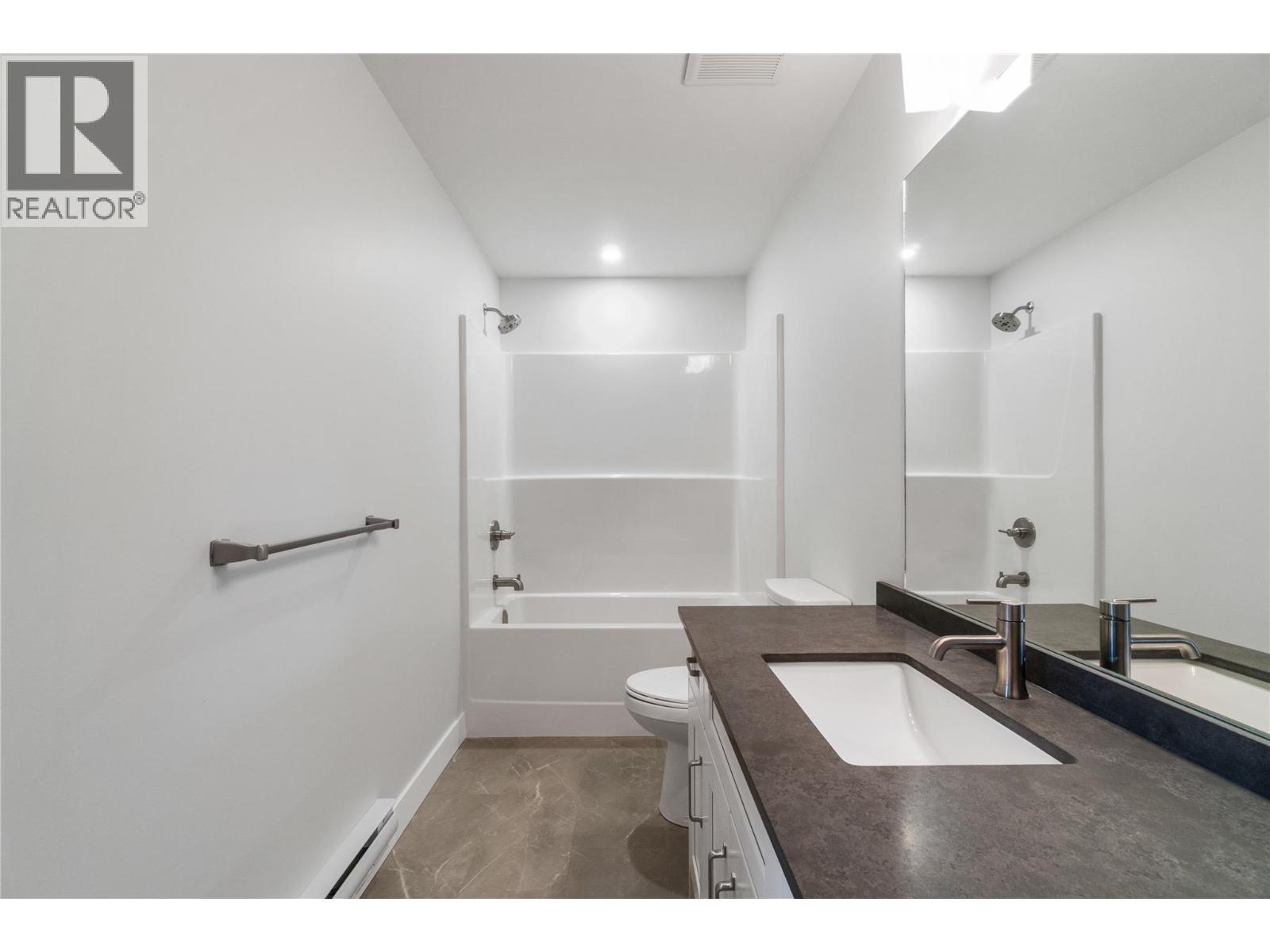 1905 35 Street NE, Salmon Arm