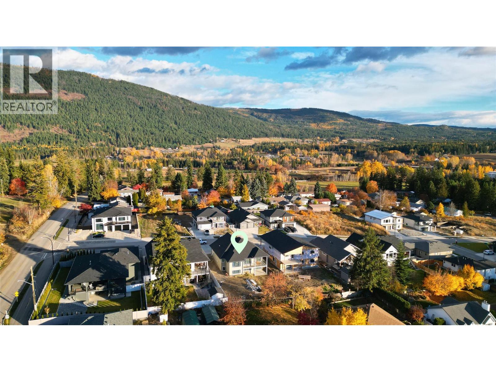 1905 35 Street NE, Salmon Arm