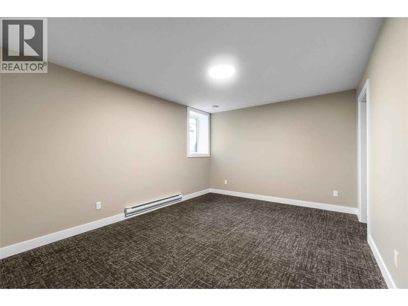 1905 35 Street NE, Salmon Arm