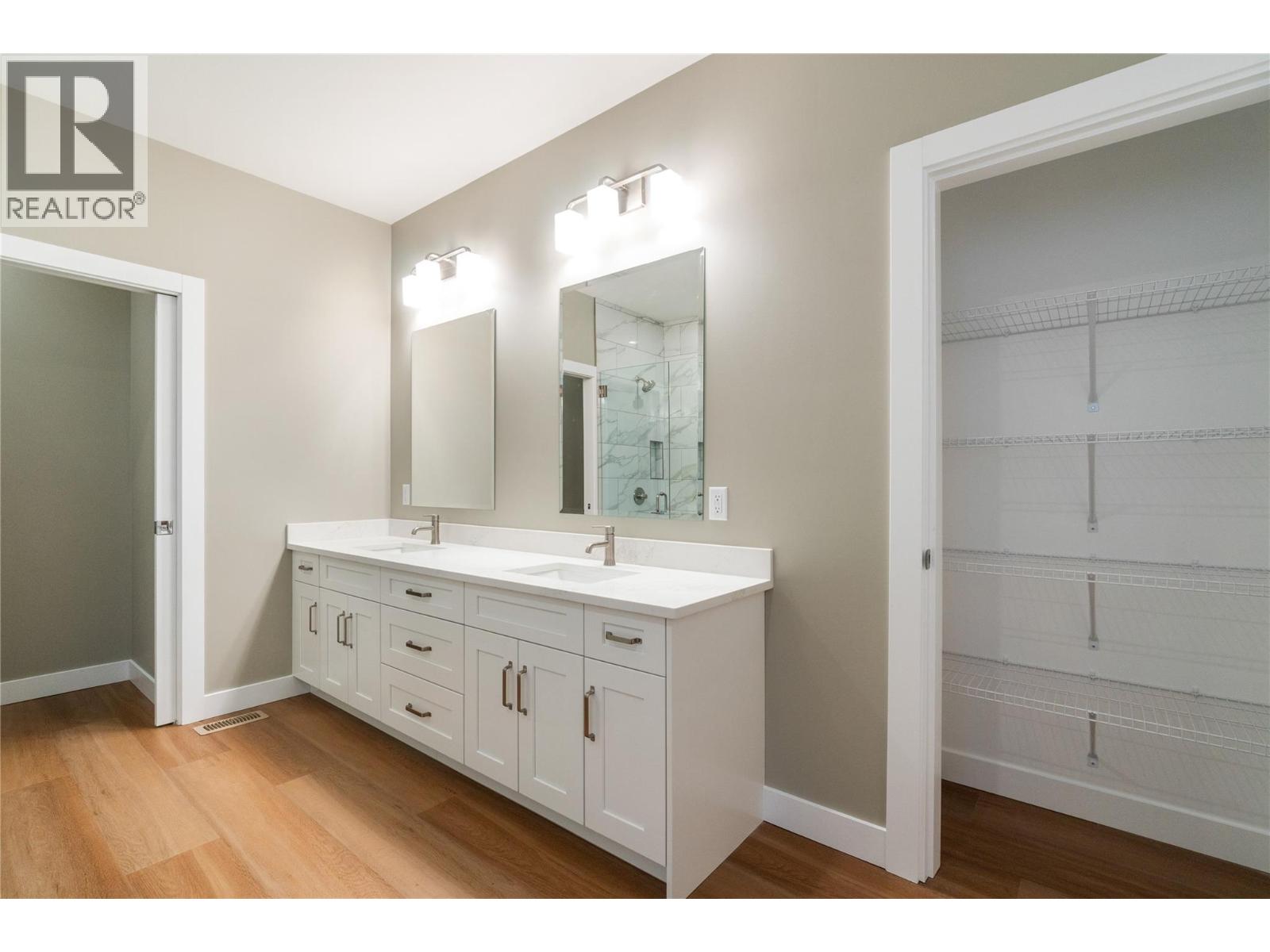 1905 35 Street NE, Salmon Arm