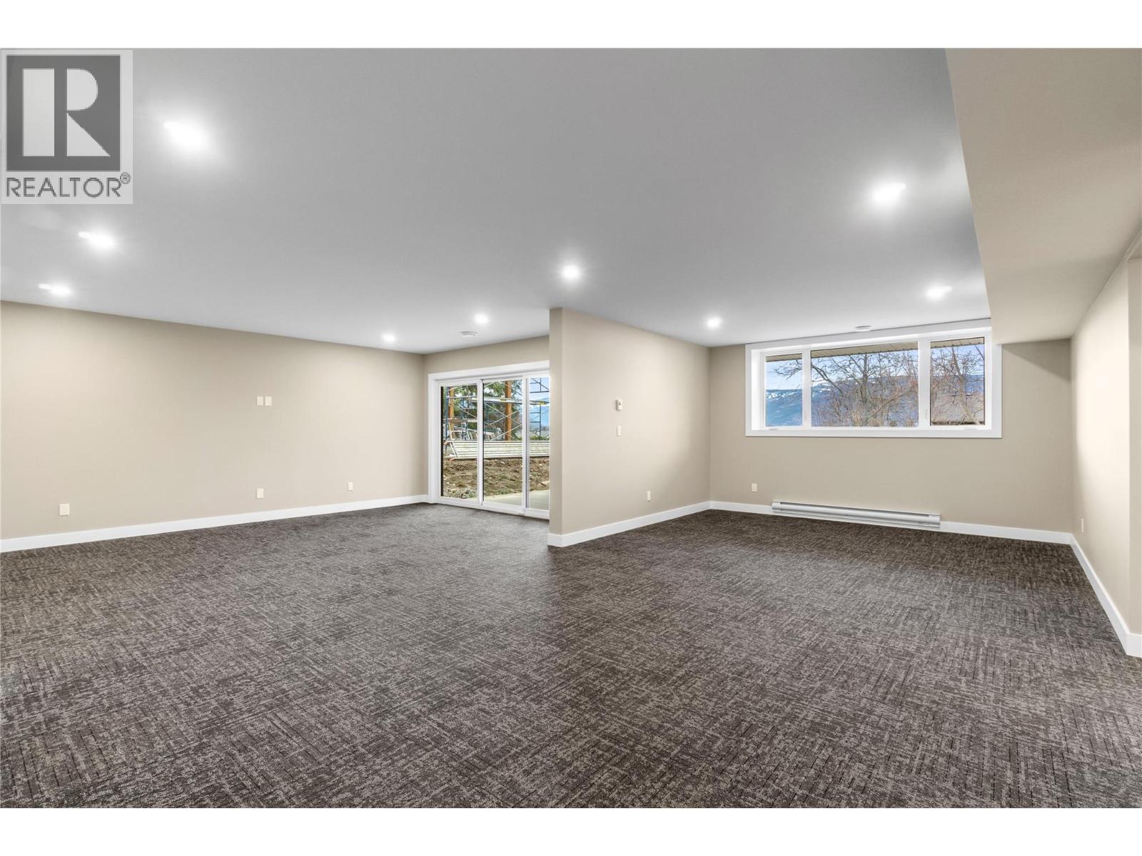 1905 35 Street NE, Salmon Arm