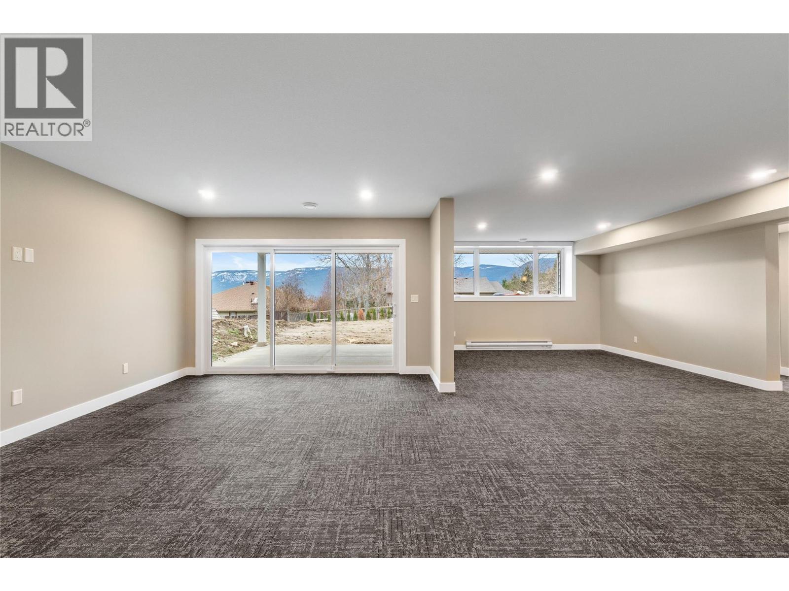 1905 35 Street NE, Salmon Arm