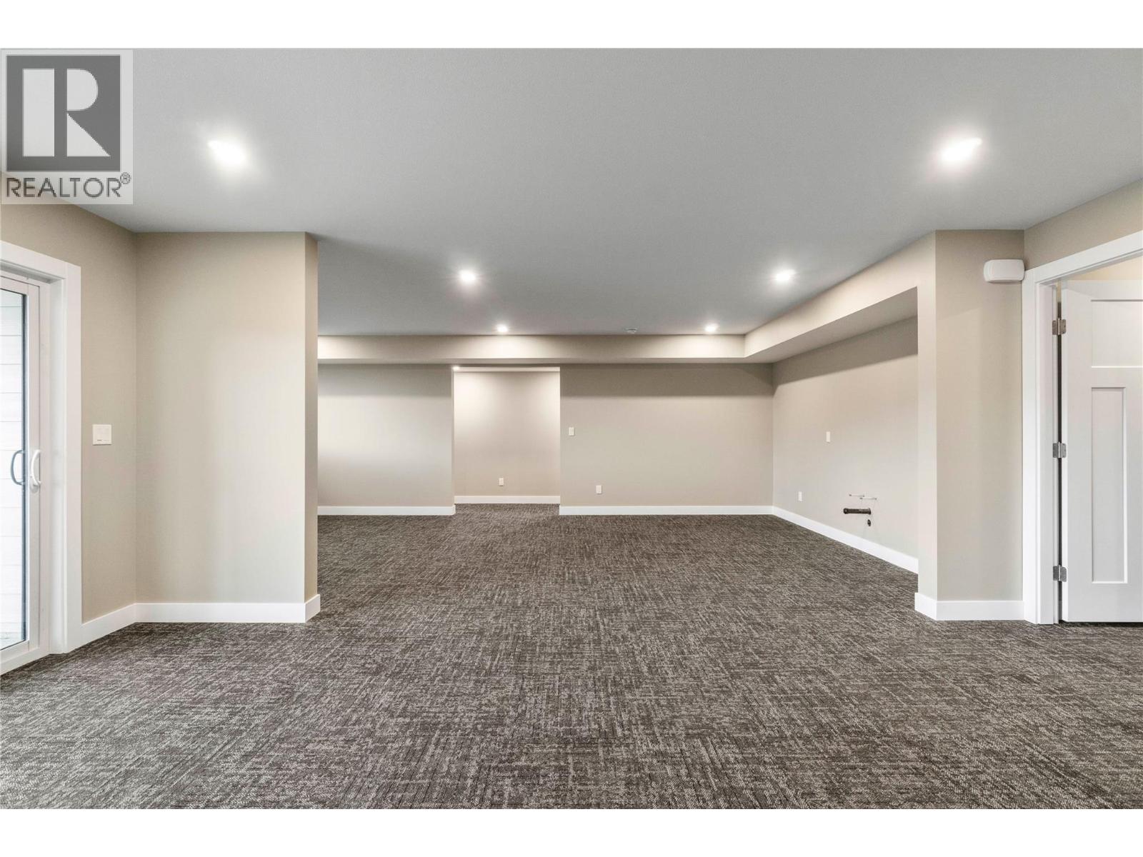 1905 35 Street NE, Salmon Arm