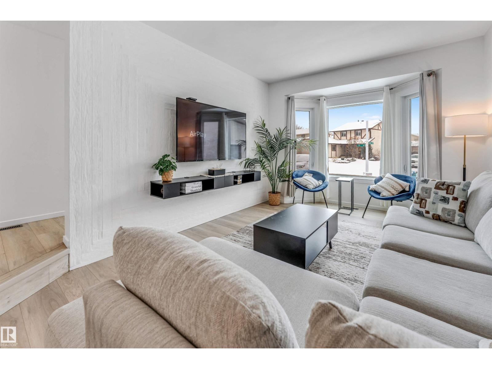 18403 55 AV NW, Edmonton