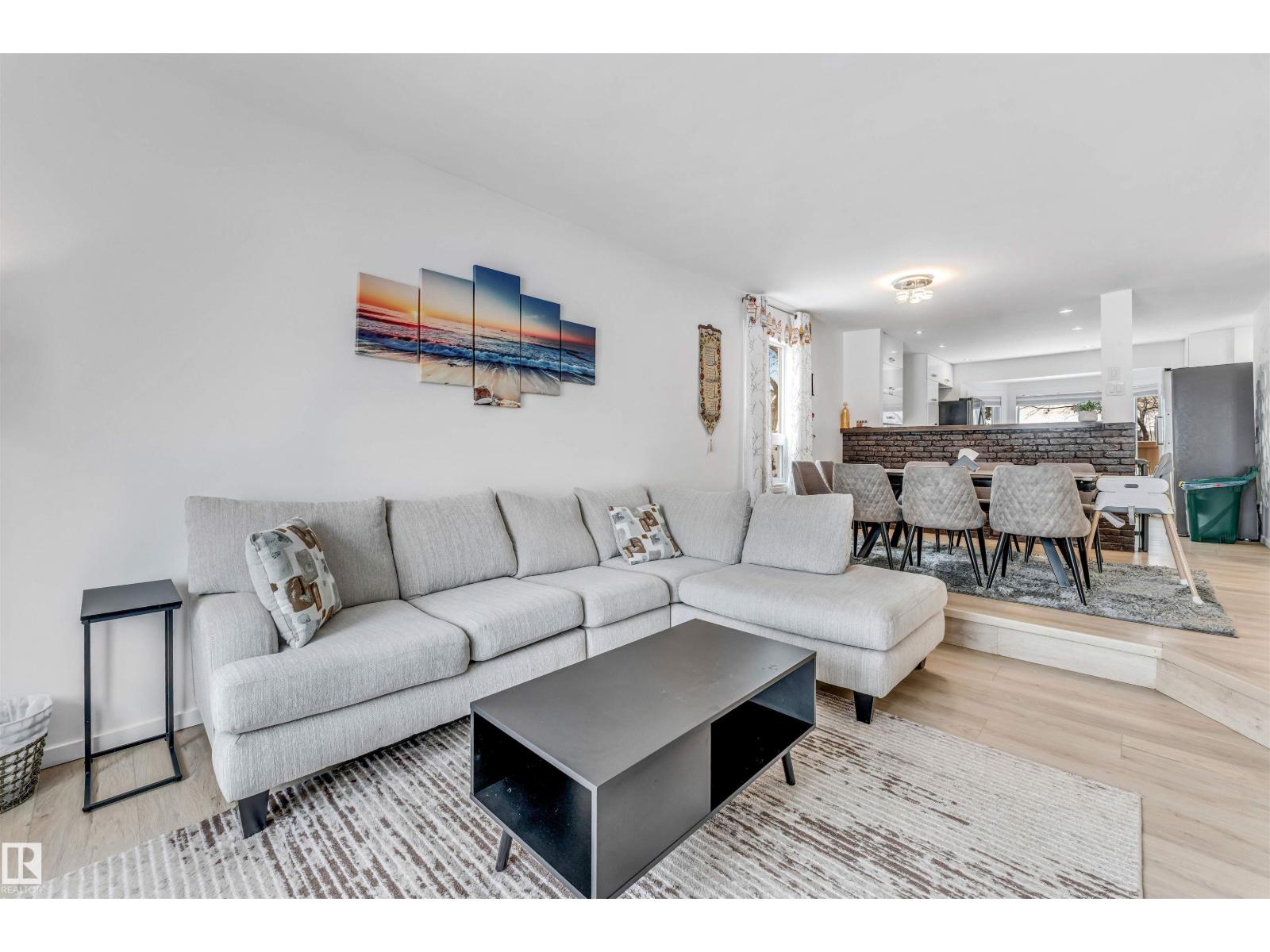 18403 55 AV NW, Edmonton