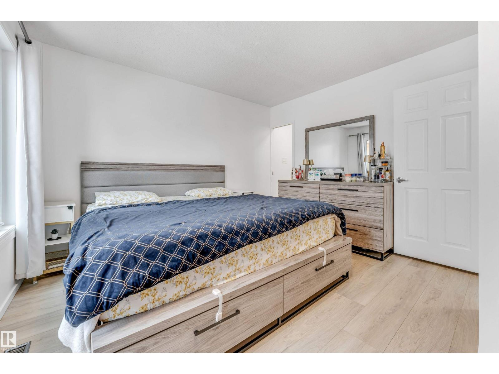 18403 55 AV NW, Edmonton