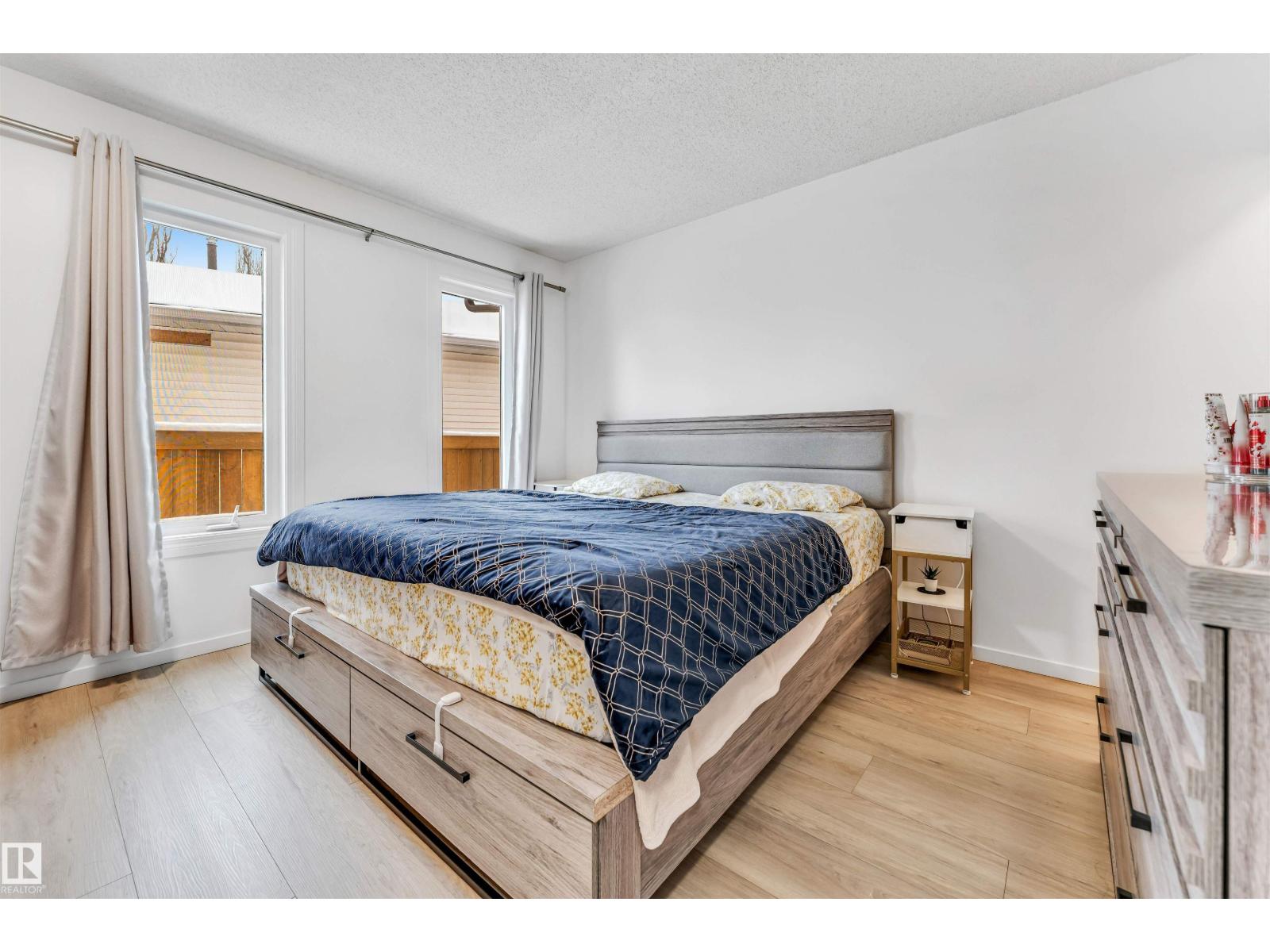 18403 55 AV NW, Edmonton