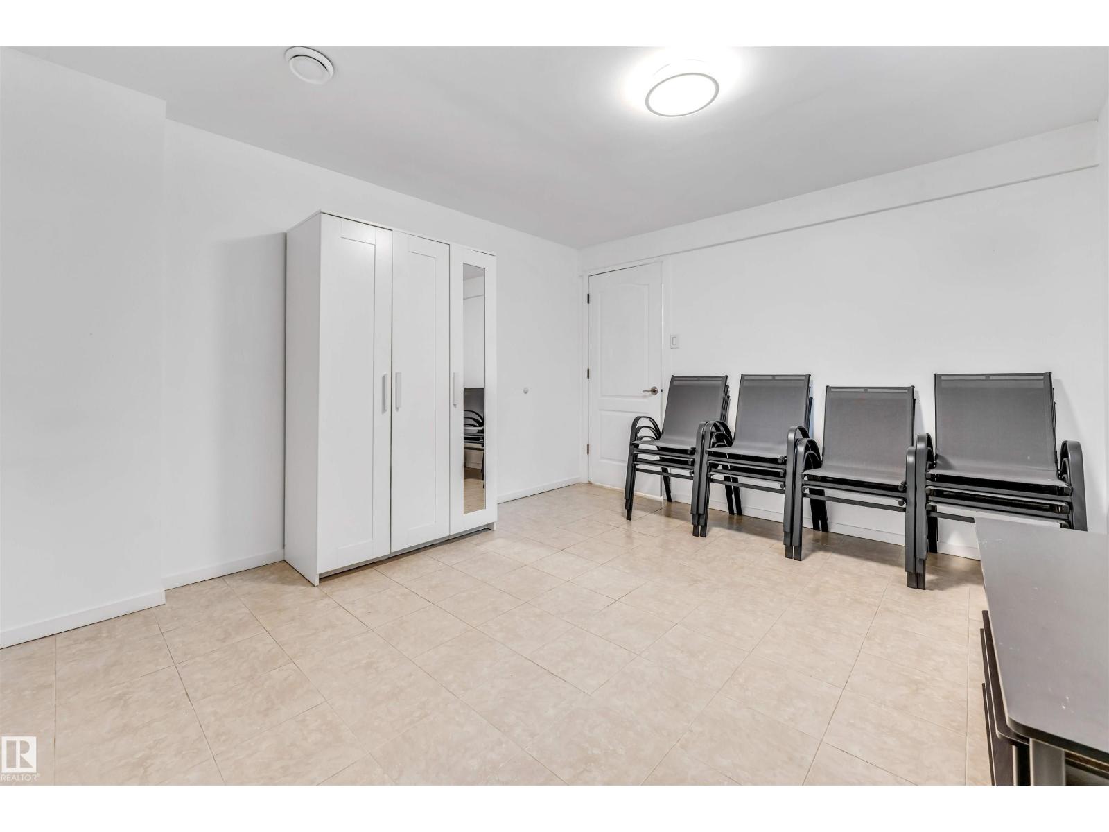 18403 55 AV NW, Edmonton