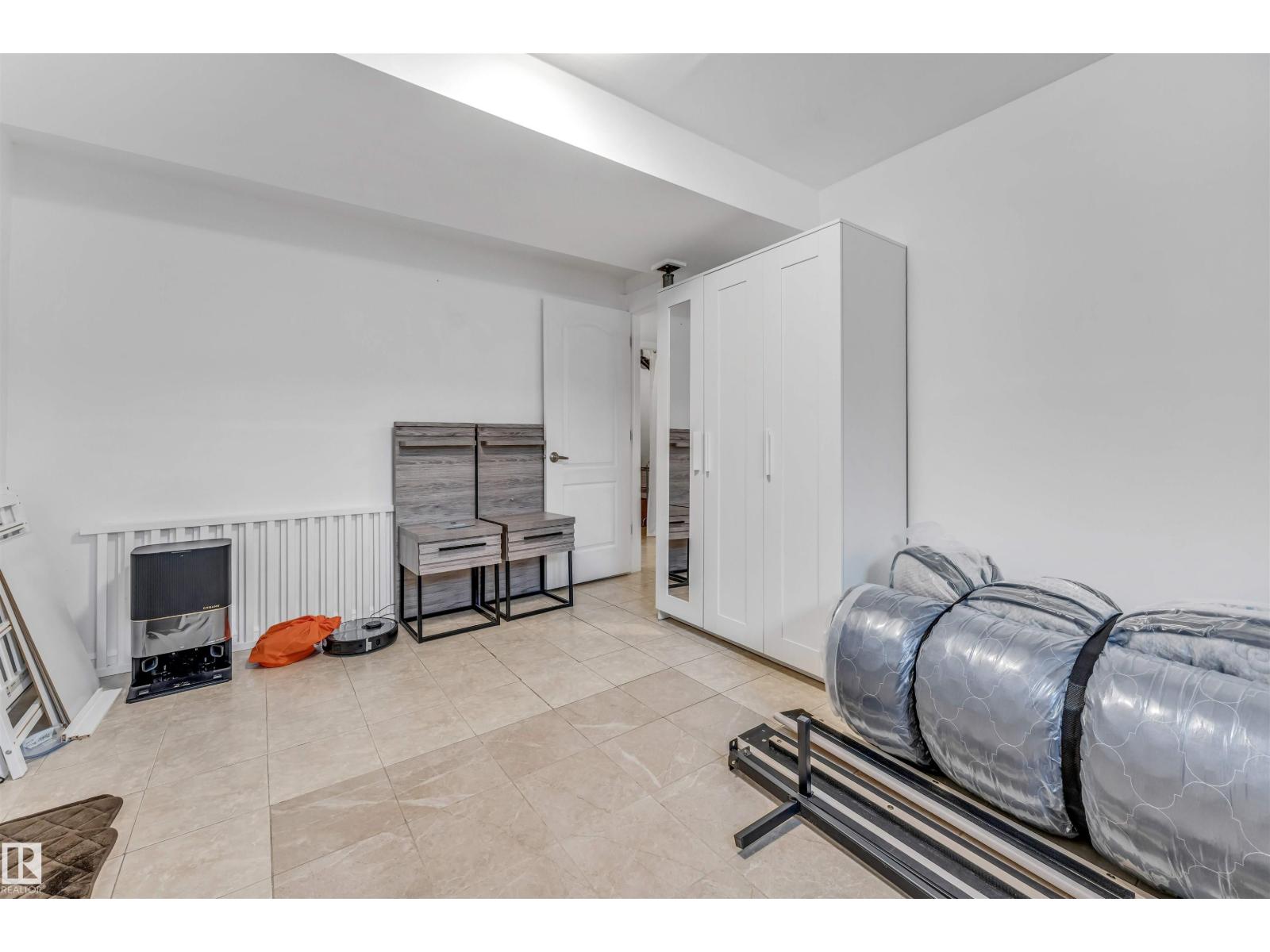 18403 55 AV NW, Edmonton