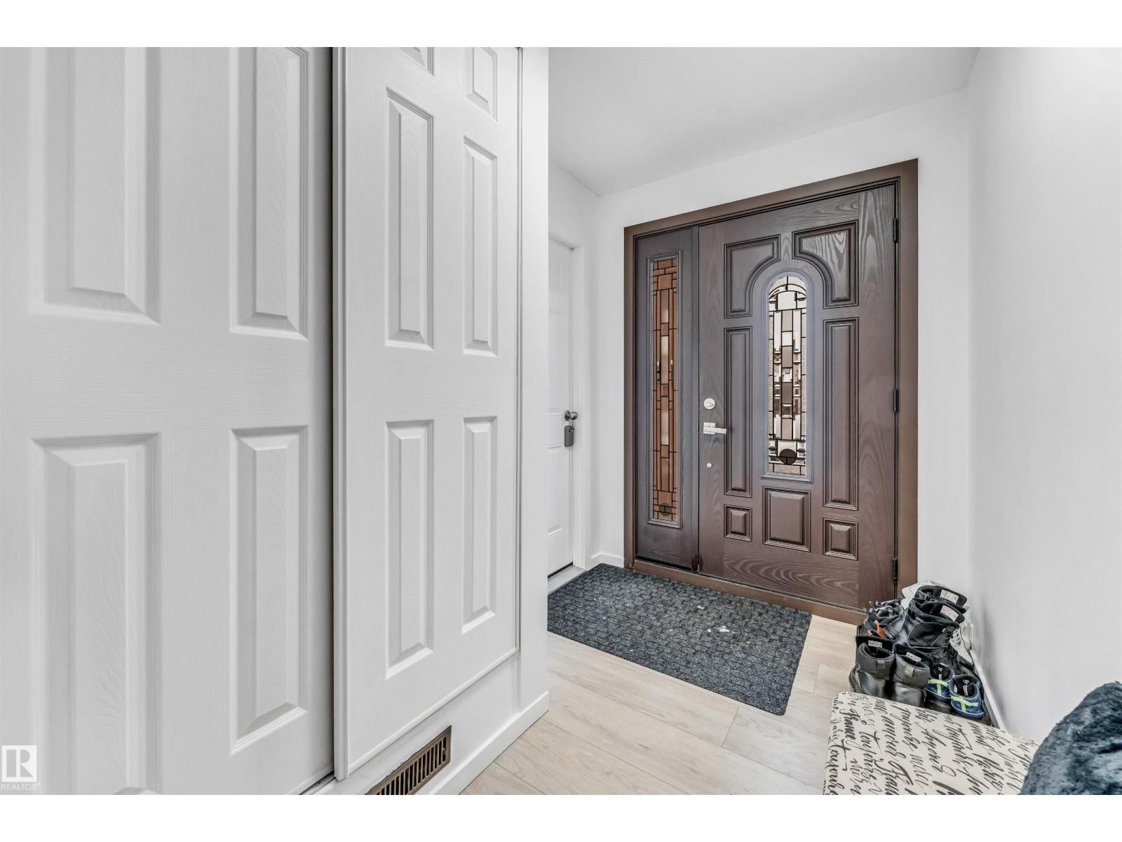 18403 55 AV NW, Edmonton