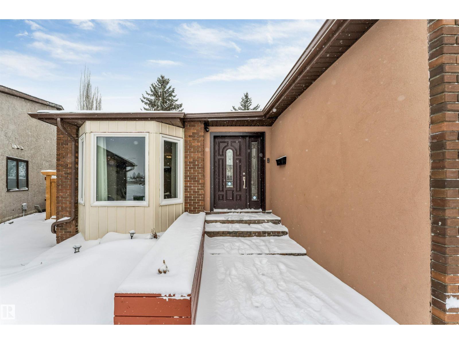 18403 55 AV NW, Edmonton