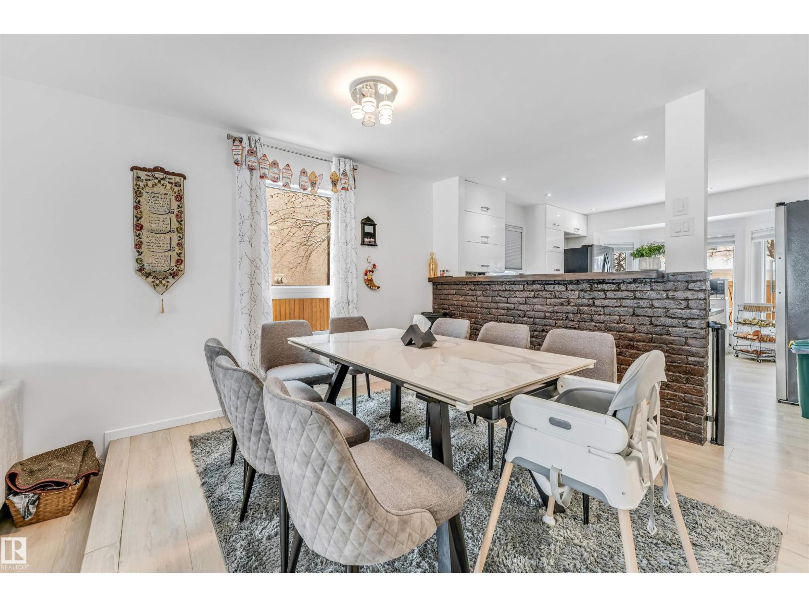 18403 55 AV NW, Edmonton