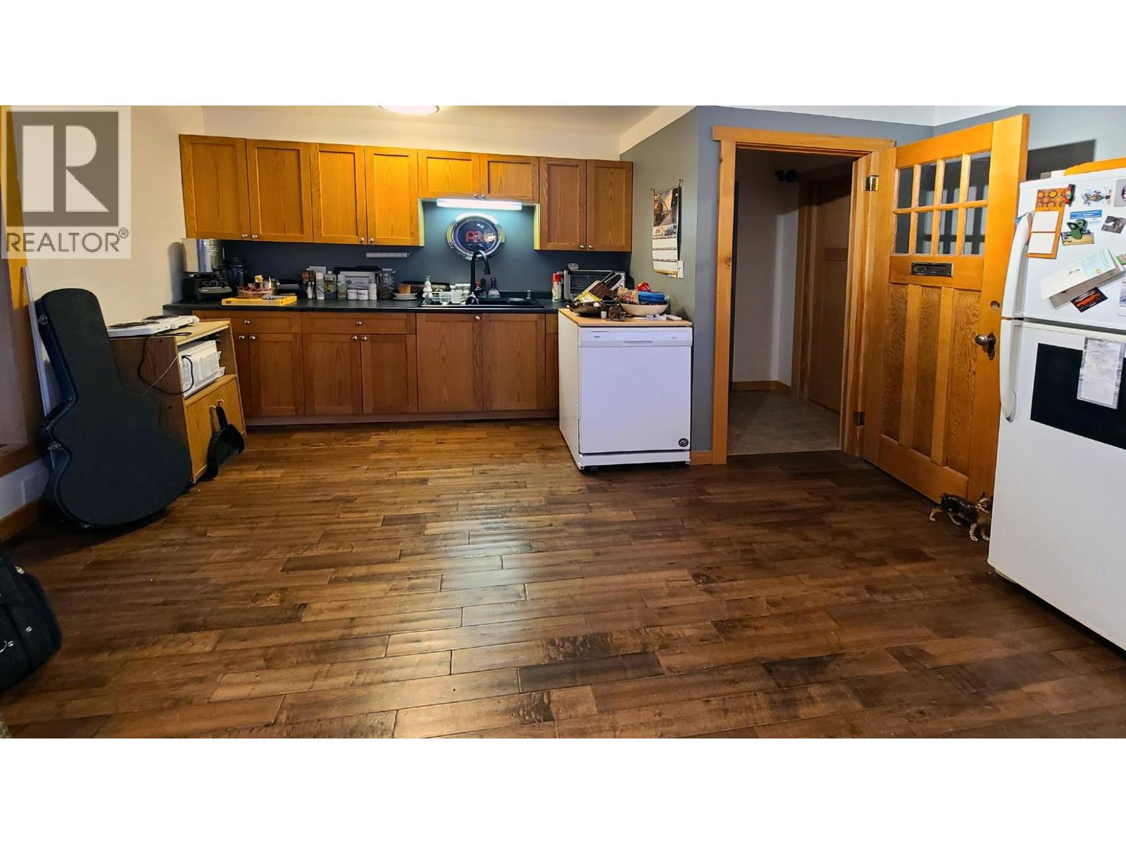 112 COREY ROAD - 11