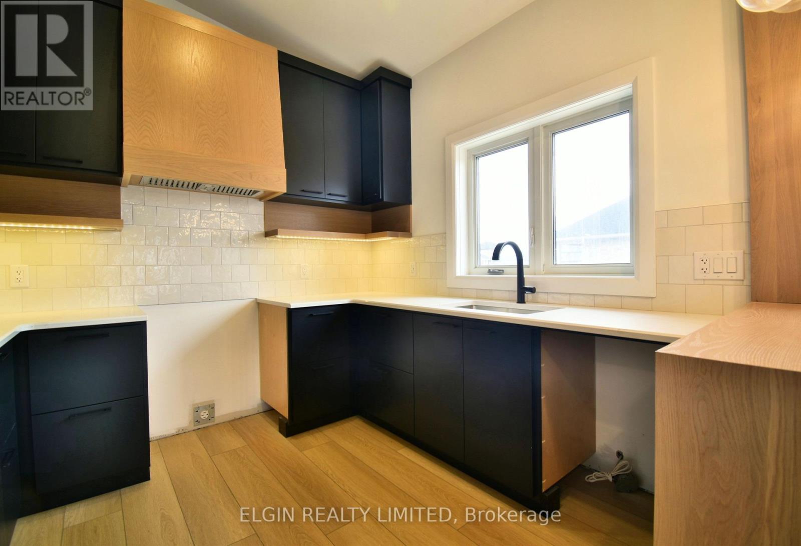 173 RENAISSANCE DRIVE - 20
