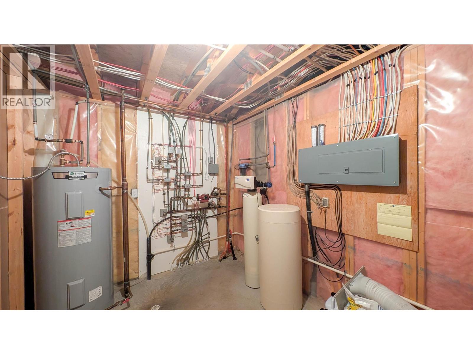 6182 HWY 3-93 HIGHWAY - 39