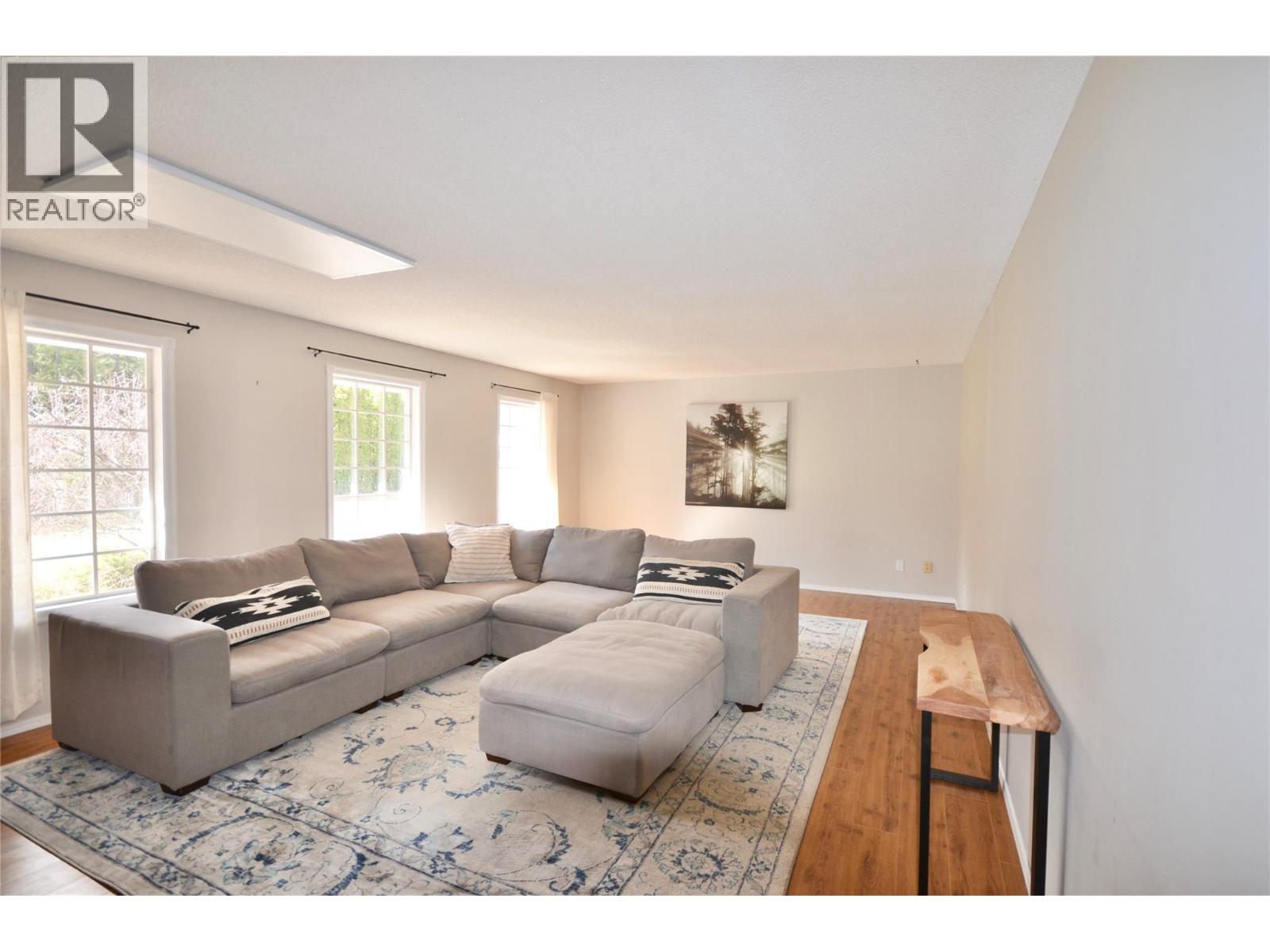 10151 CHASE ROAD - 12