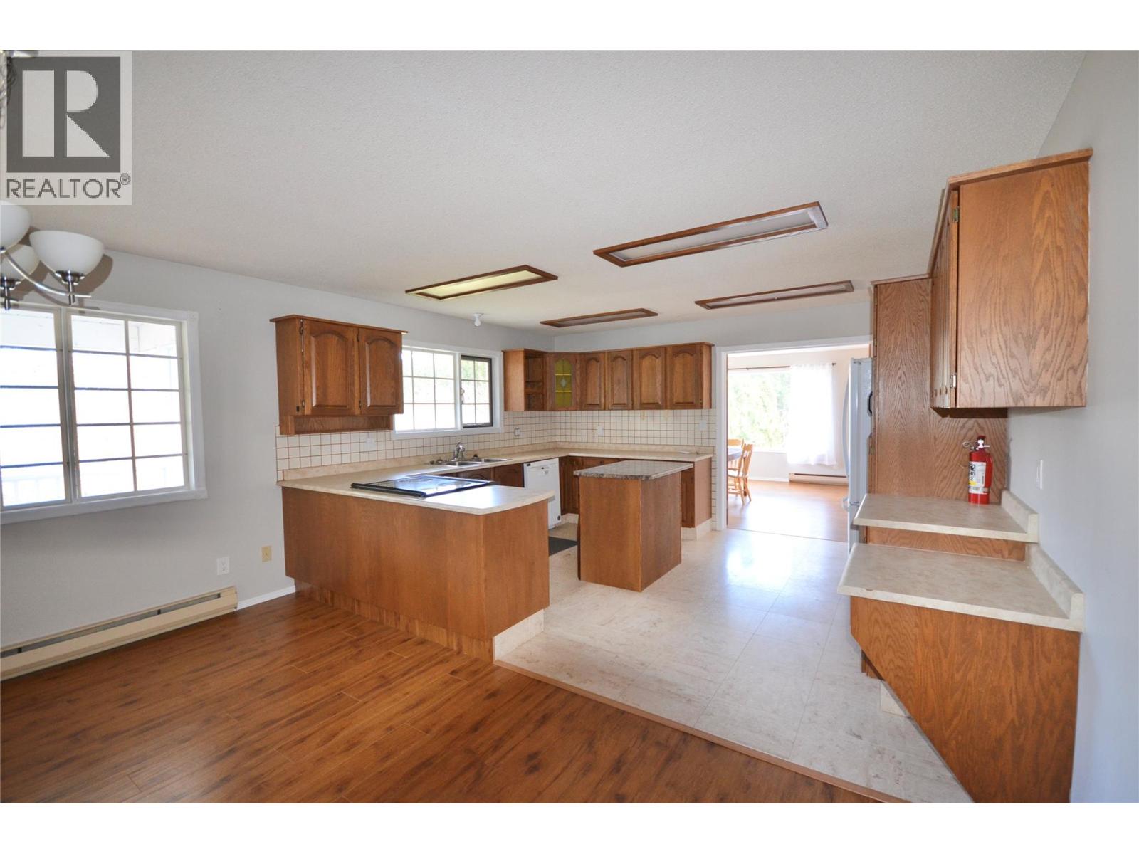 10151 Chase Road - 21