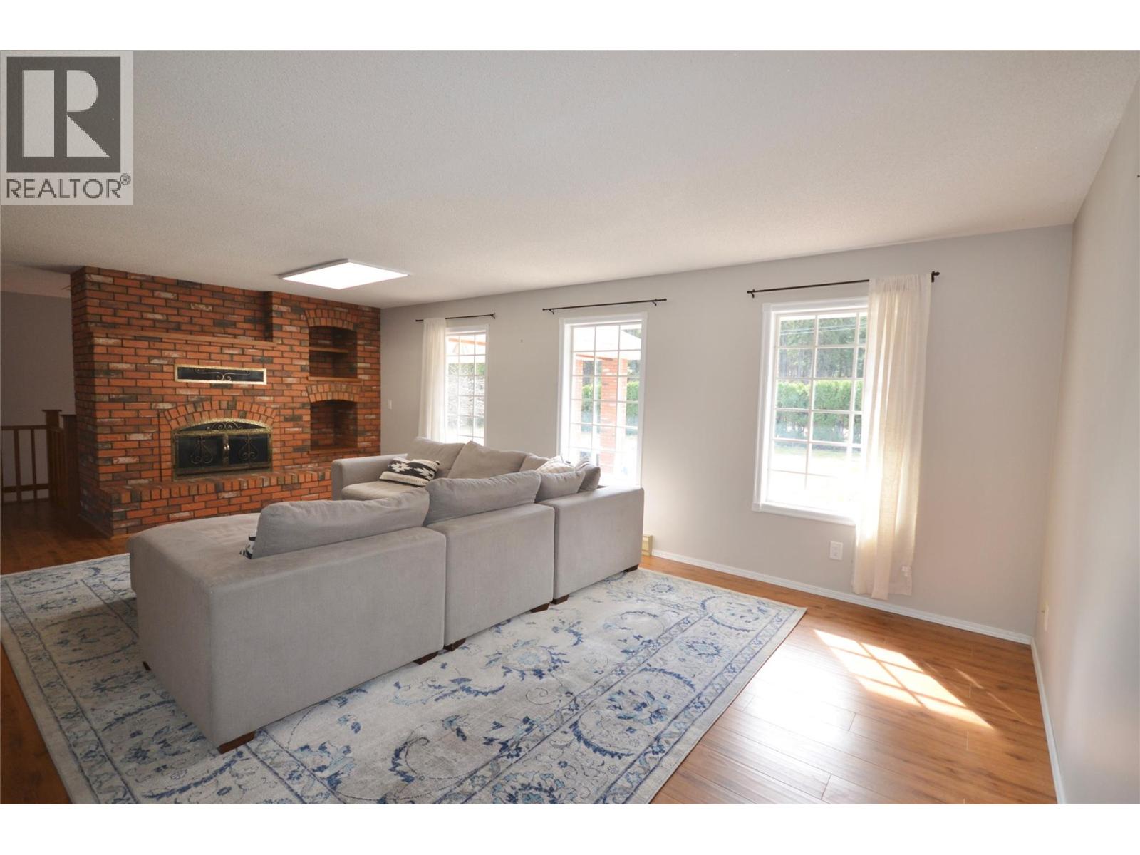 10151 Chase Road - 15