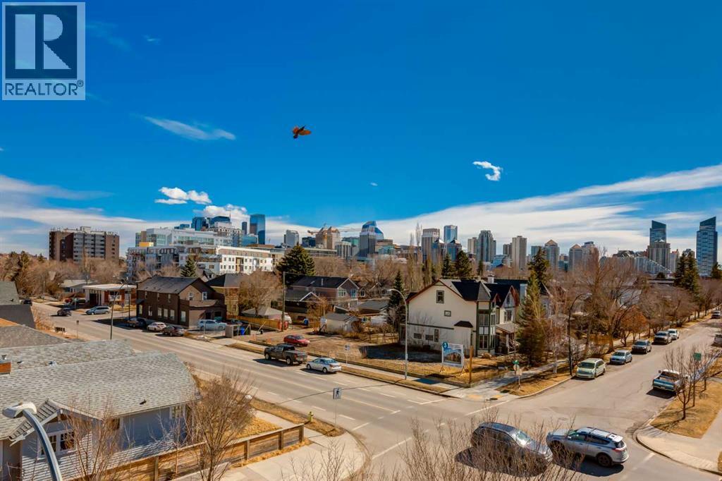 Single Family House for Sale in    Avenue NW Hillhurst Calgary 