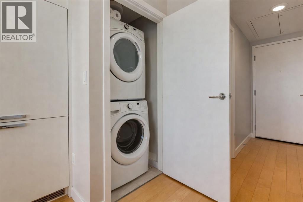 Single Family House for Sale in    Avenue NW Hillhurst Calgary 