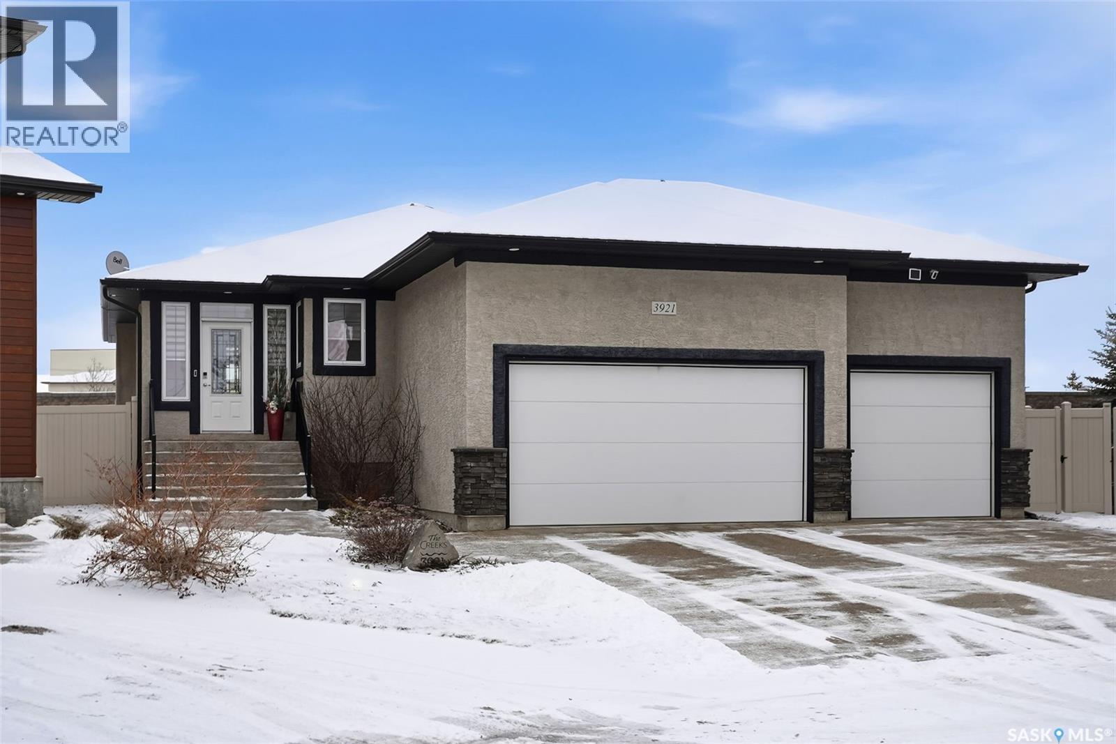 3921 Red Lily BAY - 1