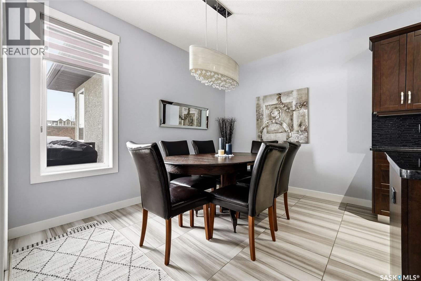 3921 Red Lily BAY - 14