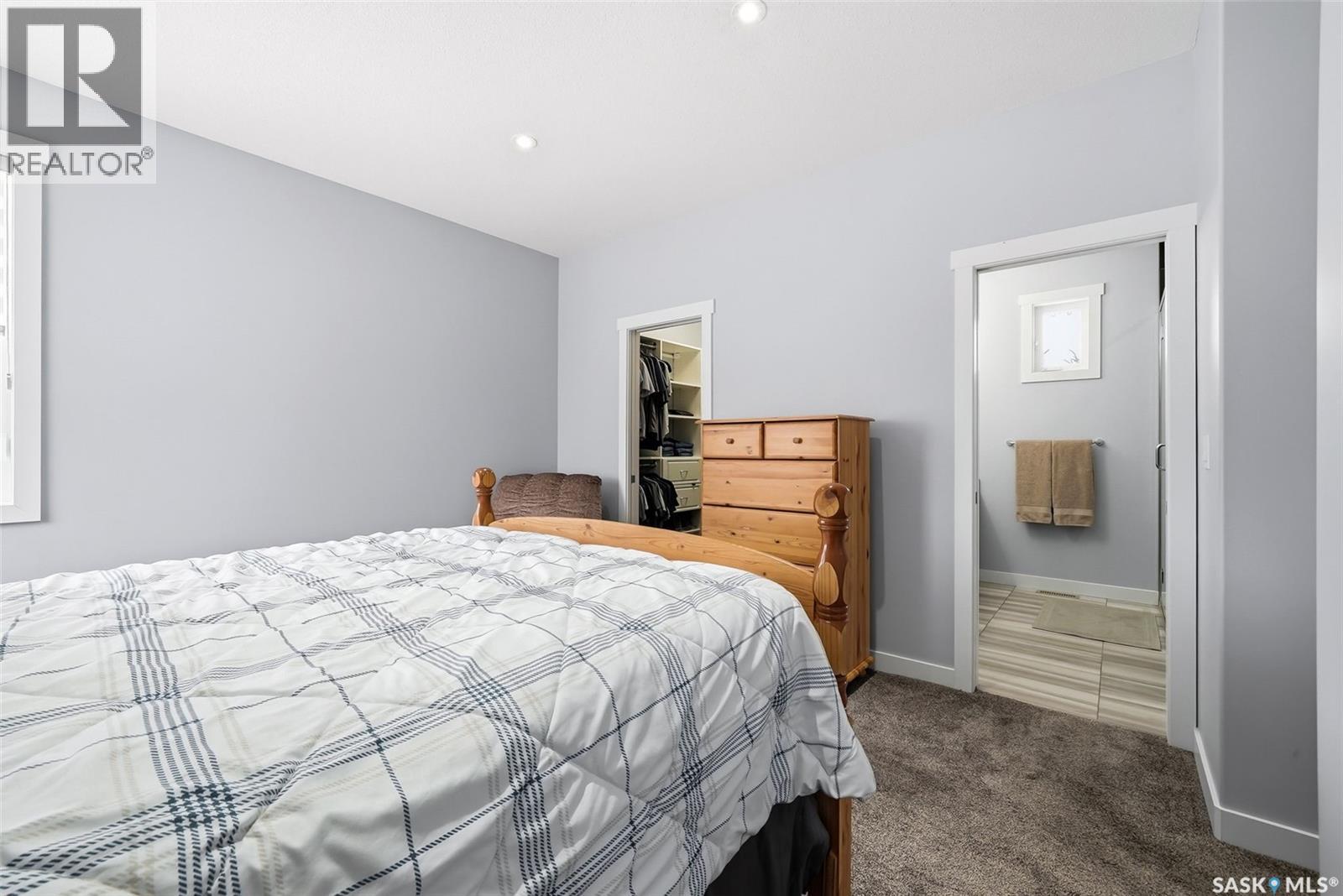 3921 Red Lily BAY - 17