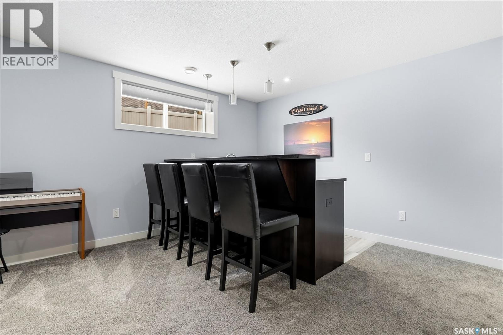 3921 Red Lily BAY - 35