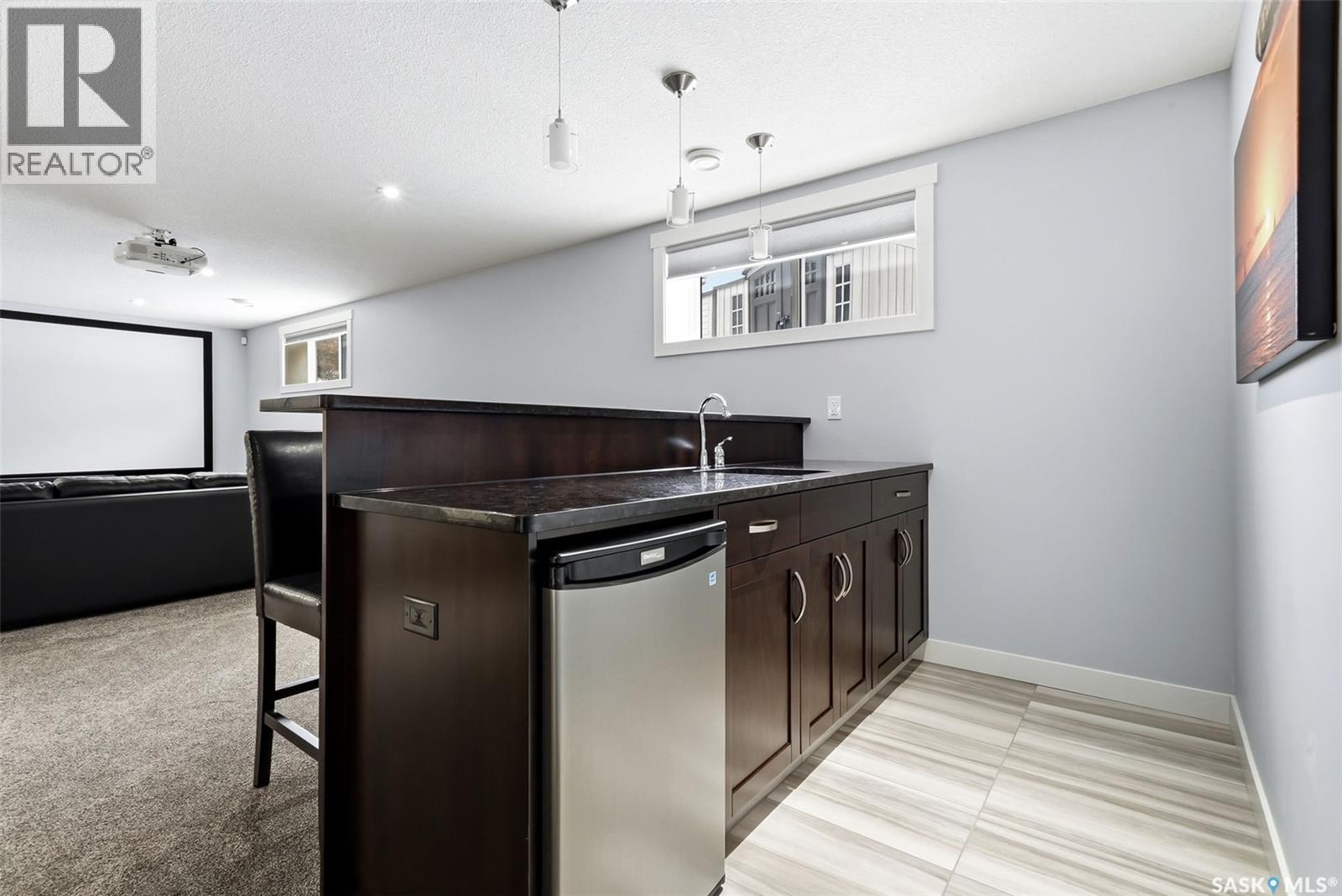3921 Red Lily BAY - 36