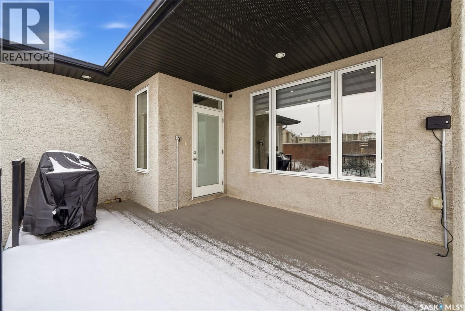 3921 Red Lily BAY - 52