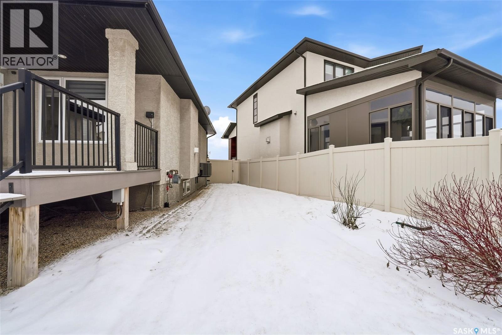 3921 Red Lily BAY - 57