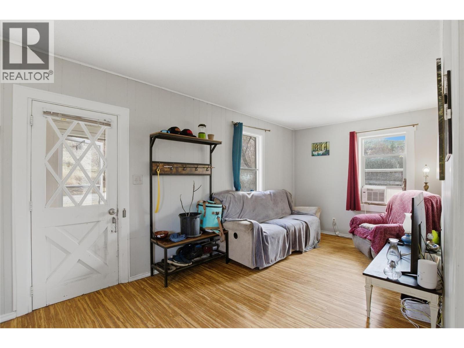 1915 SHUMWAY Road, Kamloops