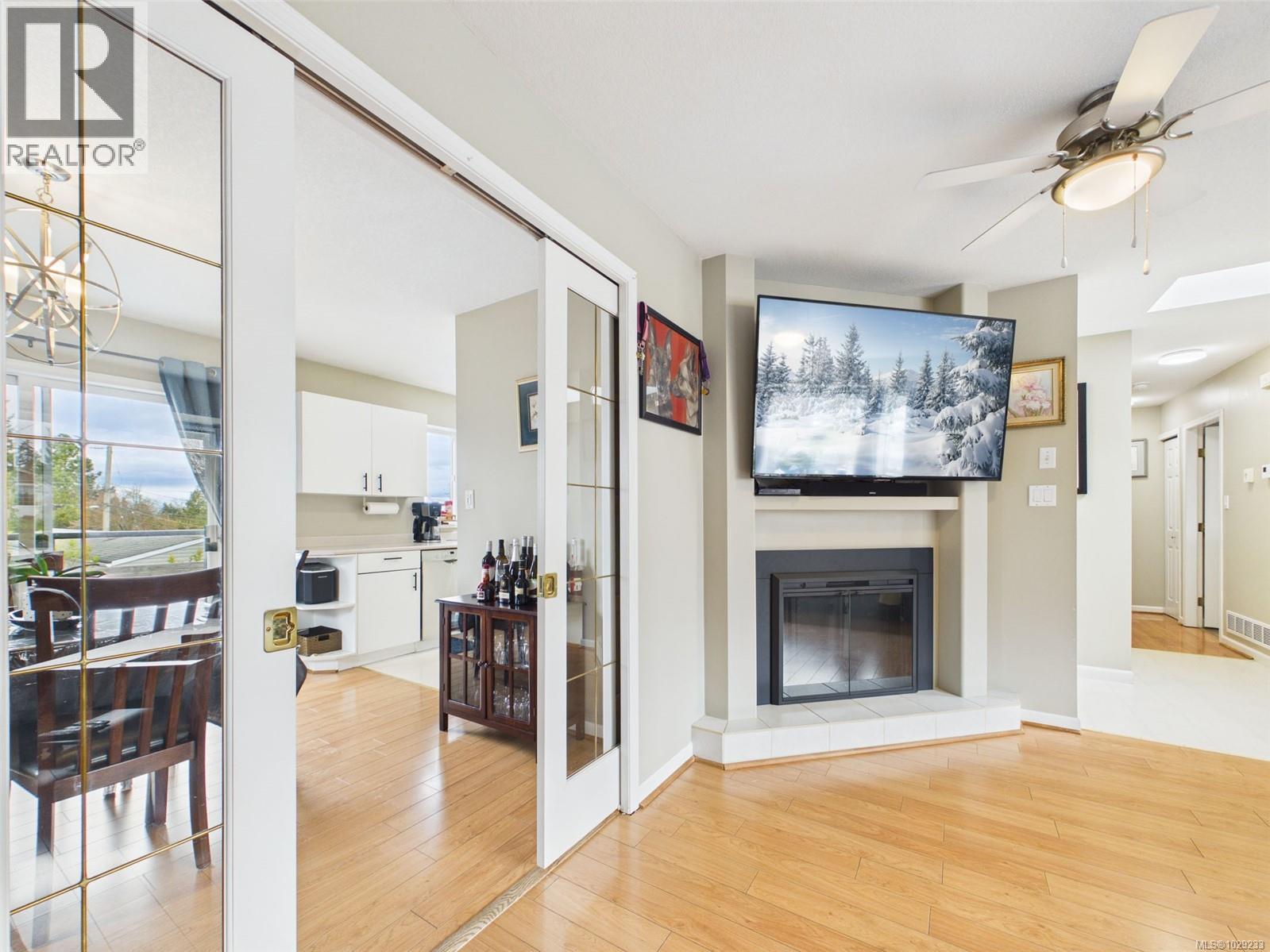 891 Esslinger Rd - 16
